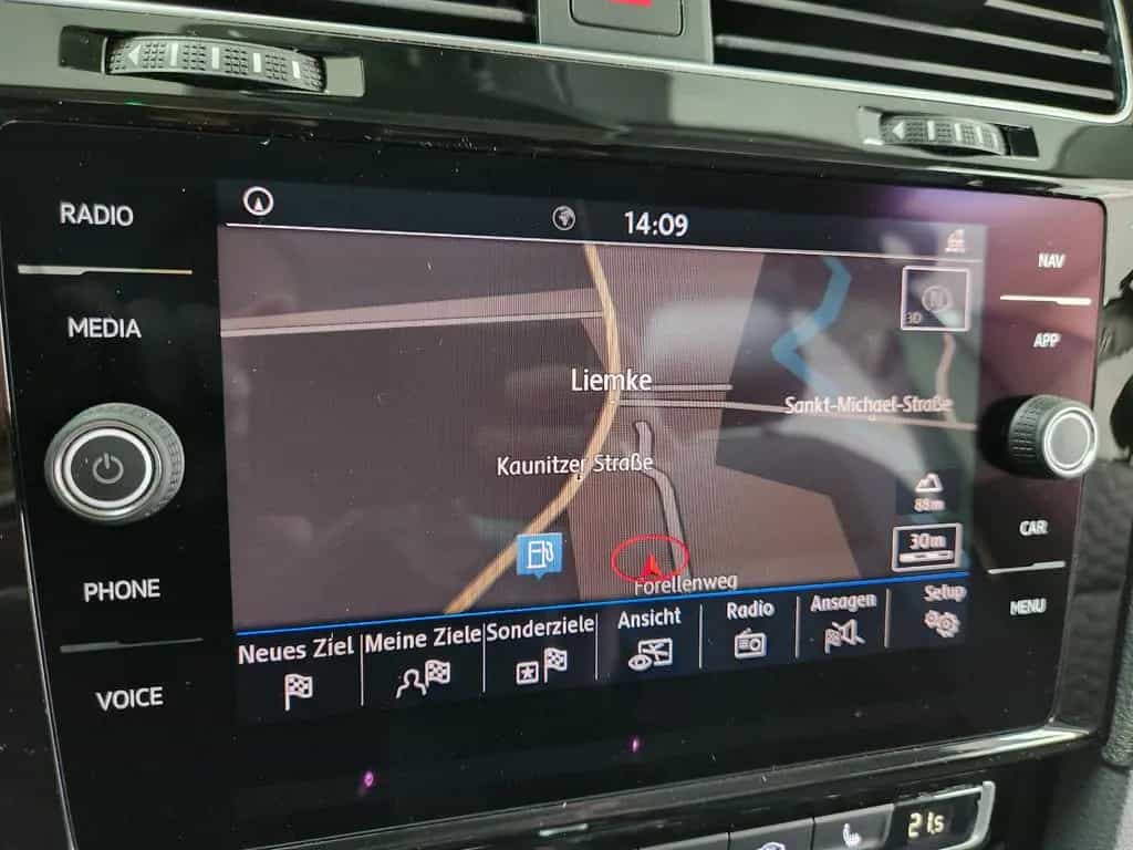 Volkswagen Golf IQ.DRIVE DSG ACC NAV SHZ KAM PDC M&S CarPl. 05/2019-photo-19
