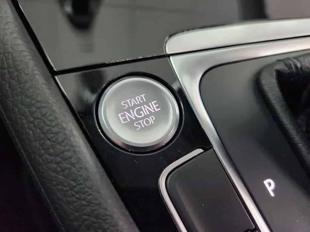 Volkswagen Golf IQ.DRIVE DSG ACC NAV SHZ KAM PDC M&S CarPl. 05/2019-photo-28