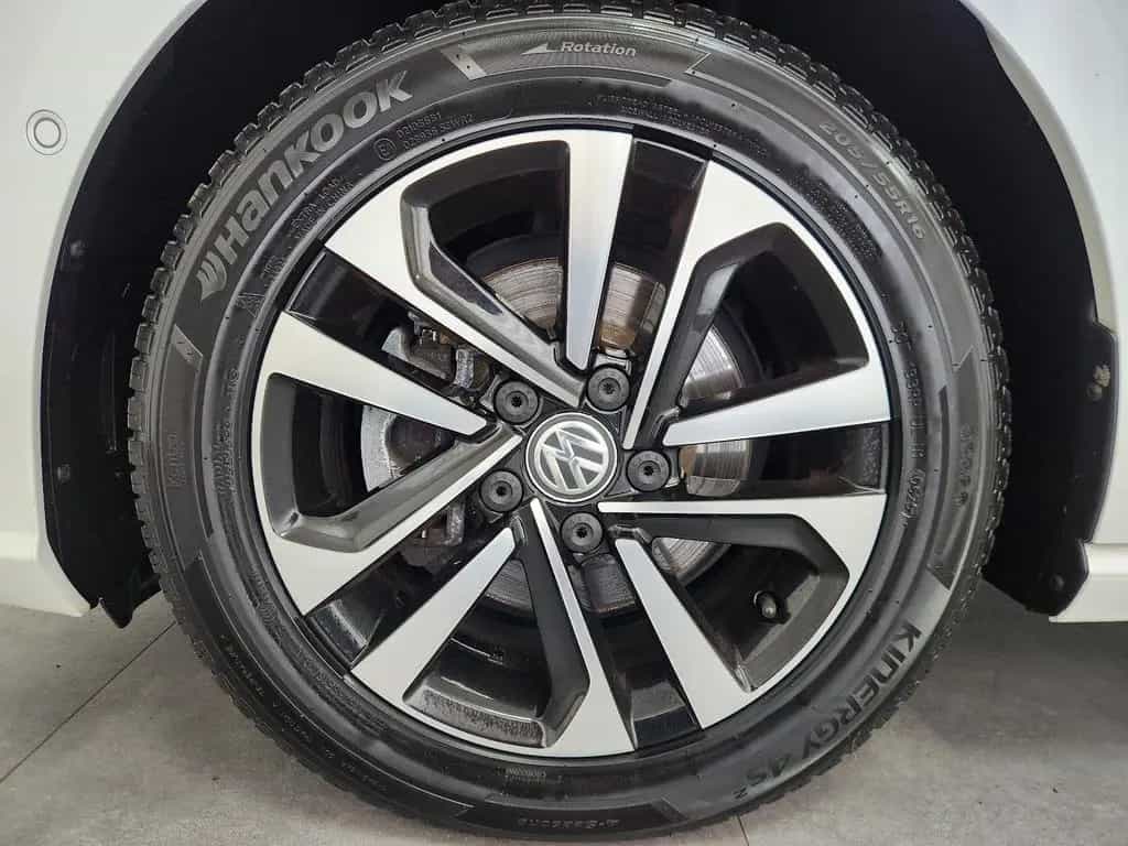 Volkswagen Golf IQ.DRIVE DSG ACC NAV SHZ KAM PDC M&S CarPl. 05/2019-photo-3