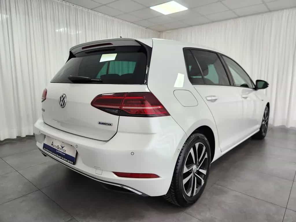 Volkswagen Golf IQ.DRIVE DSG ACC NAV SHZ KAM PDC M&S CarPl. 05/2019-photo-4