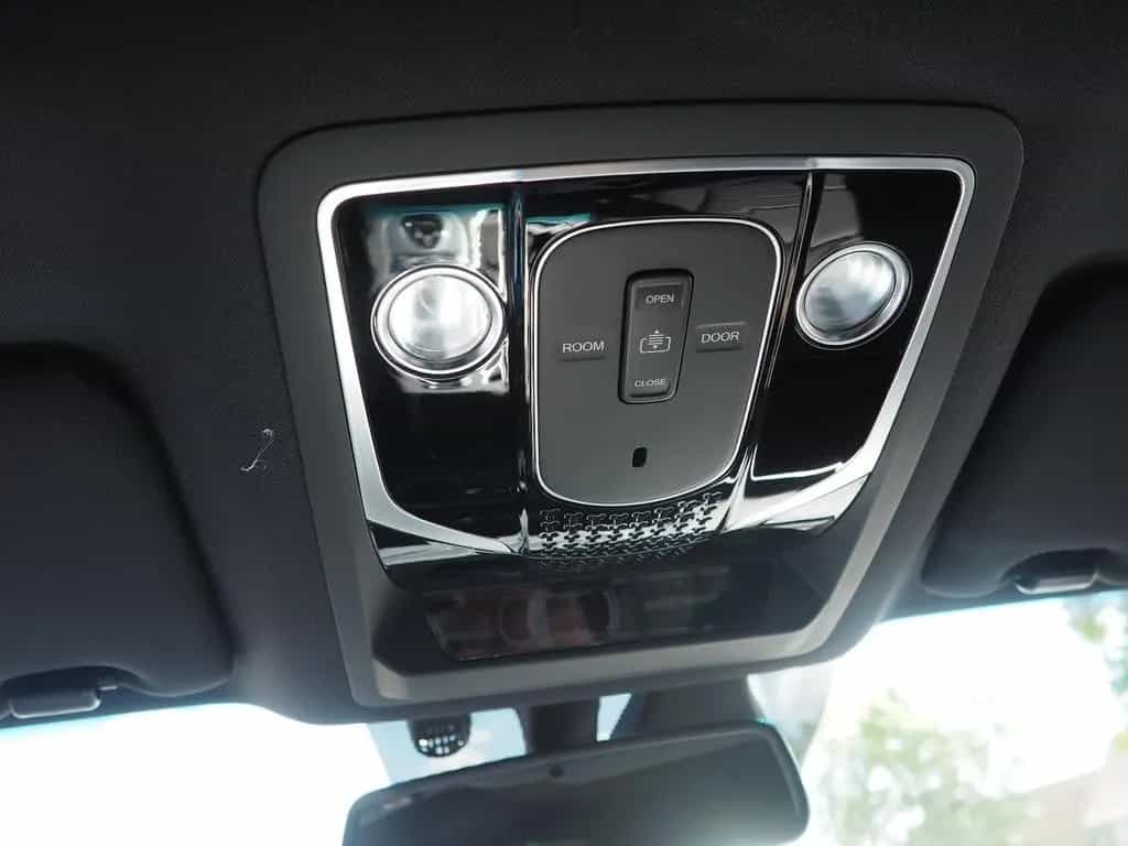KGM Rexton 2.2 Diesel Lux 4WD Automatik 7 Sitzer!!! 09/2025-photo-13