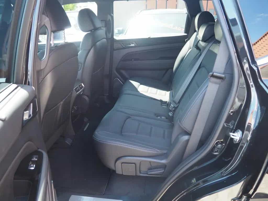 KGM Rexton 2.2 Diesel Lux 4WD Automatik 7 Sitzer!!! 09/2025-photo-7