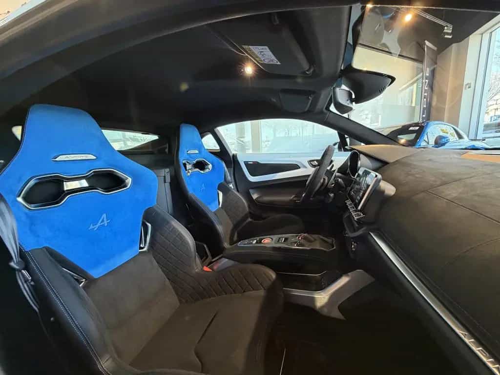 Alpine A110 GTS Aero-Paket+Carbondach+Akrapovic Abgasan null-photo-37