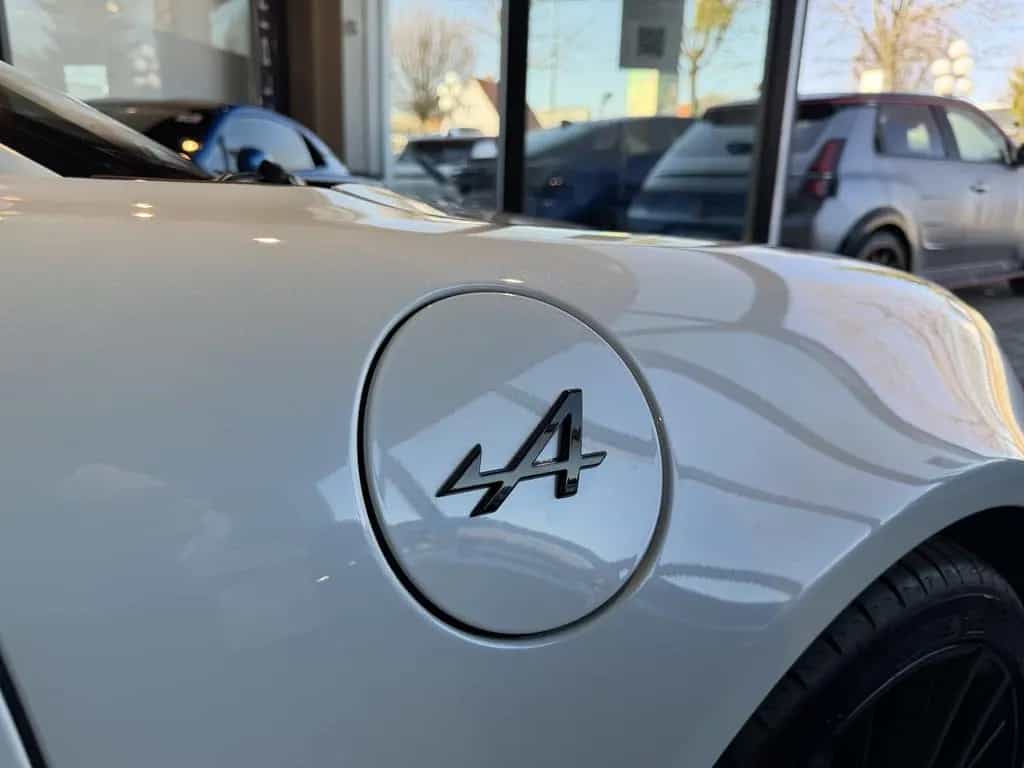 Alpine A110 GTS Aero-Paket+Carbondach+Akrapovic Abgasan null-photo-46