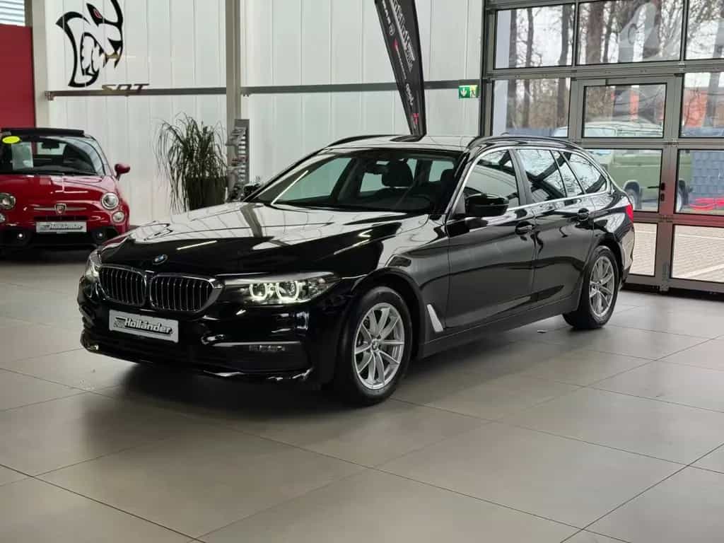 BMW 5 Series 520 d Touring "Business-P. Navi Connected Plus" 01/2020-photo-0