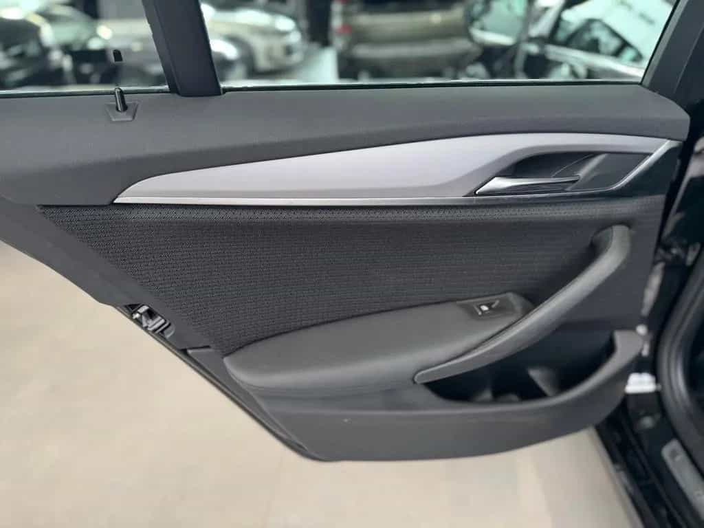 BMW 5 Series 520 d Touring "Business-P. Navi Connected Plus" 01/2020-photo-14