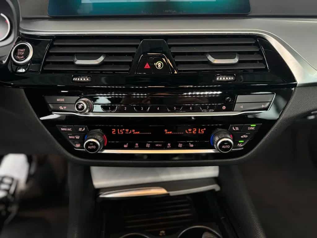 BMW 5 Series 520 d Touring "Business-P. Navi Connected Plus" 01/2020-photo-24