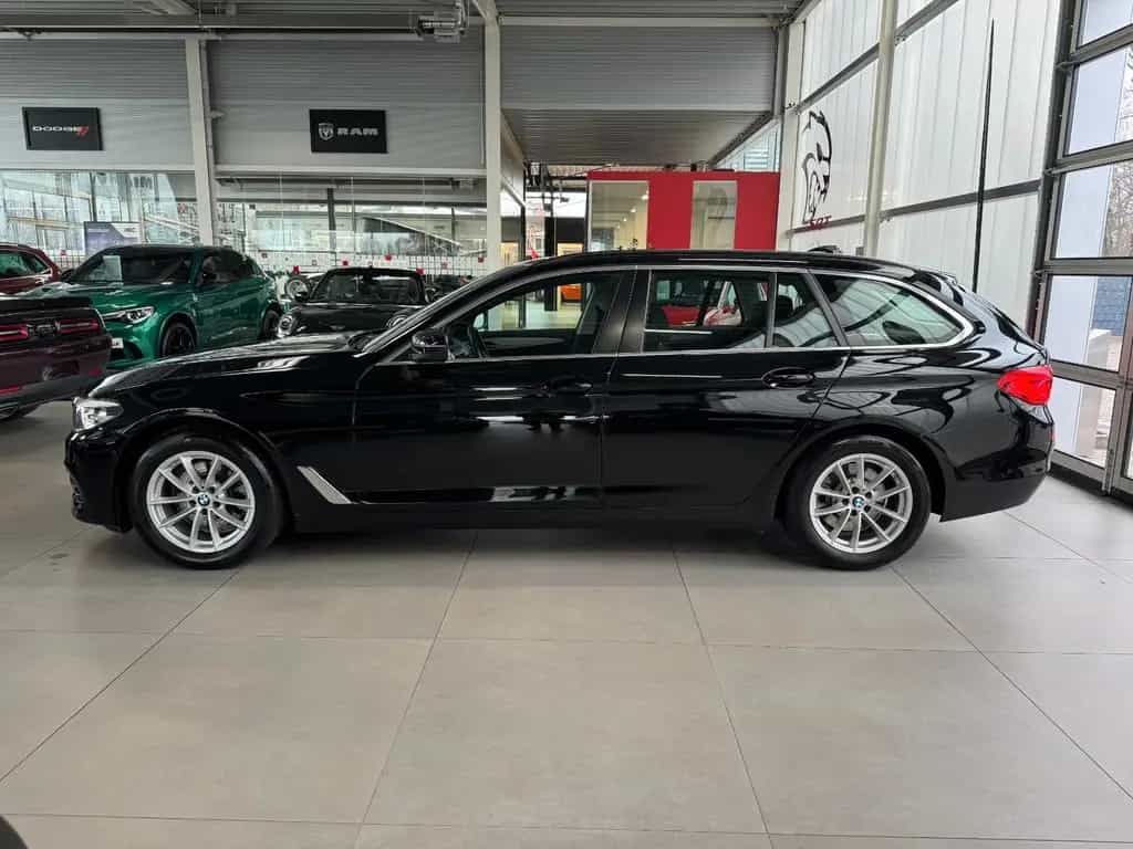 BMW 5 Series 520 d Touring "Business-P. Navi Connected Plus" 01/2020-photo-8