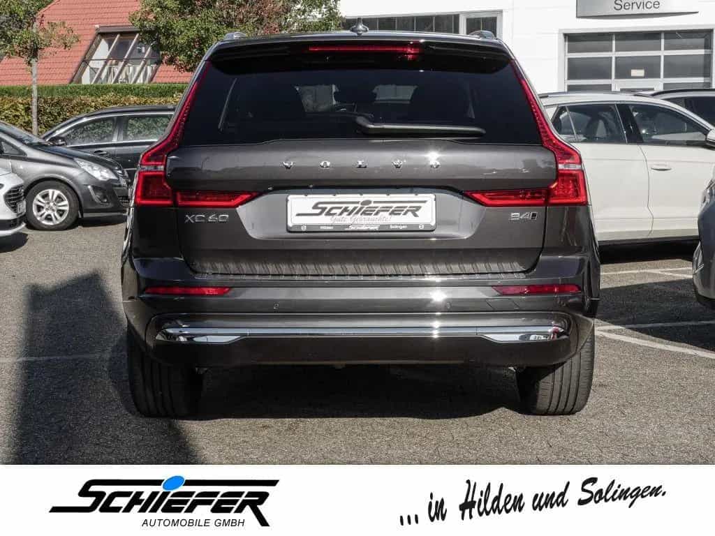 Volvo XC60 B4 D AWD Plus Bright 01/2024-photo-4