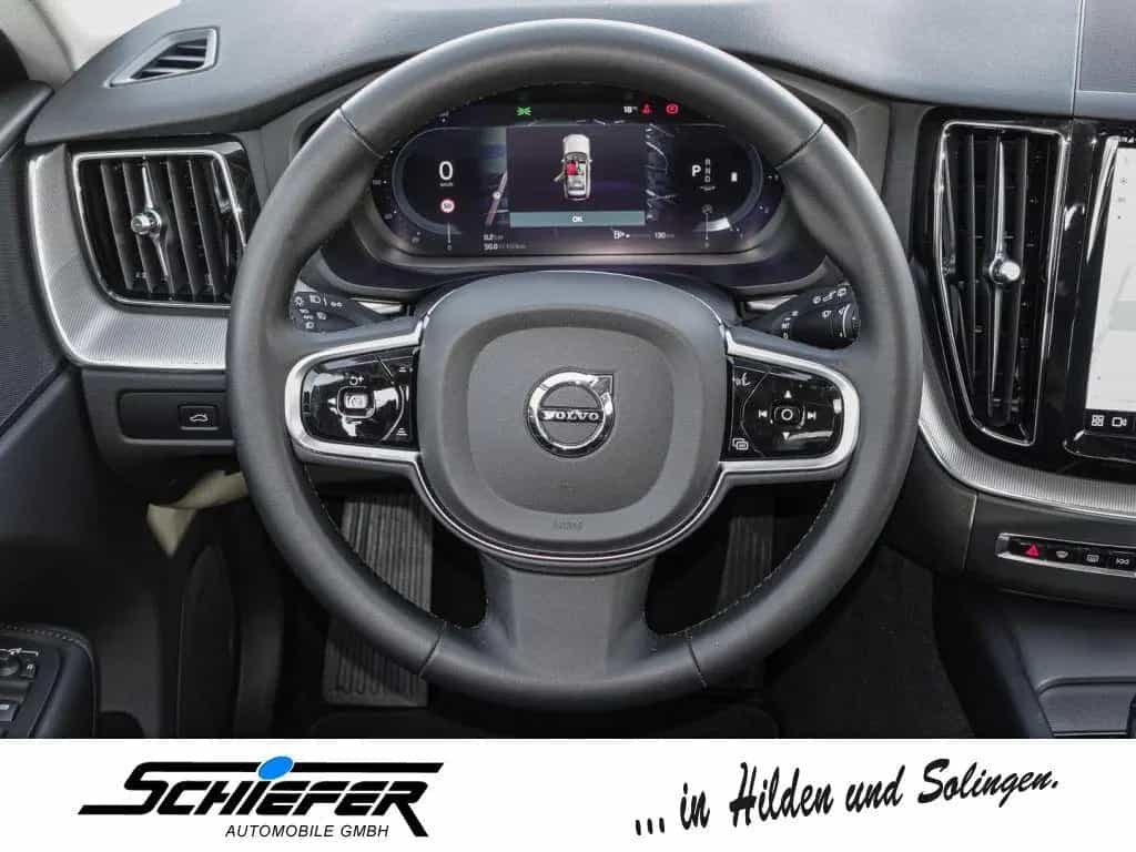 Volvo XC60 B4 D AWD Plus Bright 01/2024-photo-9