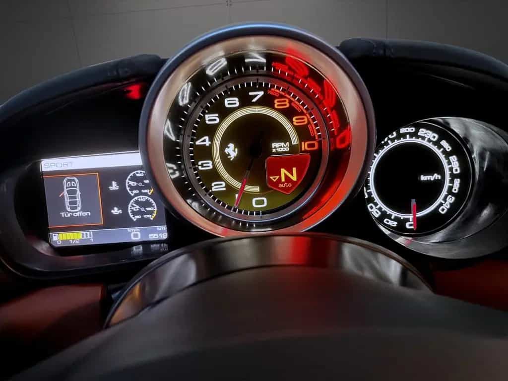 Ferrari California T *Sonderfinanzierung* 01/2017-photo-11