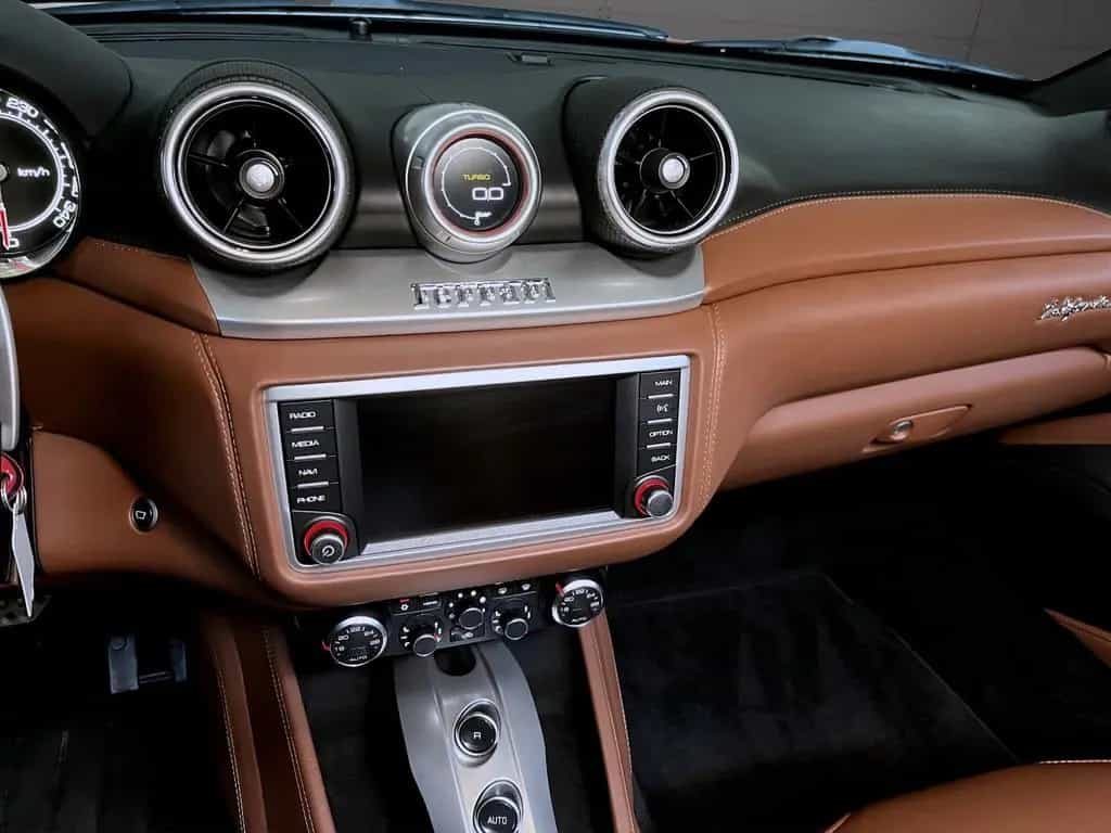 Ferrari California T *Sonderfinanzierung* 01/2017-photo-14