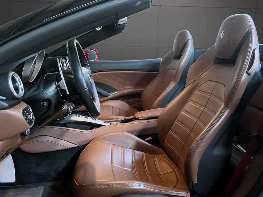 Ferrari California T *Sonderfinanzierung* 01/2017-photo-9