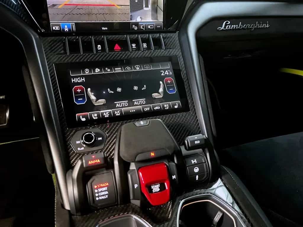 Lamborghini Urus Performante 03/2024-photo-13