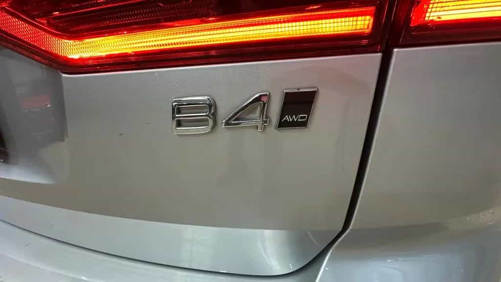 Volvo XC60 XC 60 XC60 Momentum Pro AWD LKW 09/2019-photo-23