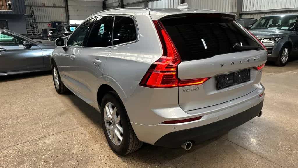 Volvo XC60 XC 60 XC60 Momentum Pro AWD LKW 09/2019-photo-5