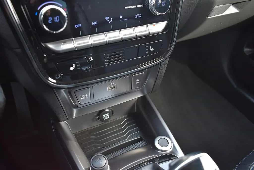 Ssangyong Tivoli 1.5 T-GDi Onyx 2WD 1.Hand 10/2022-photo-21