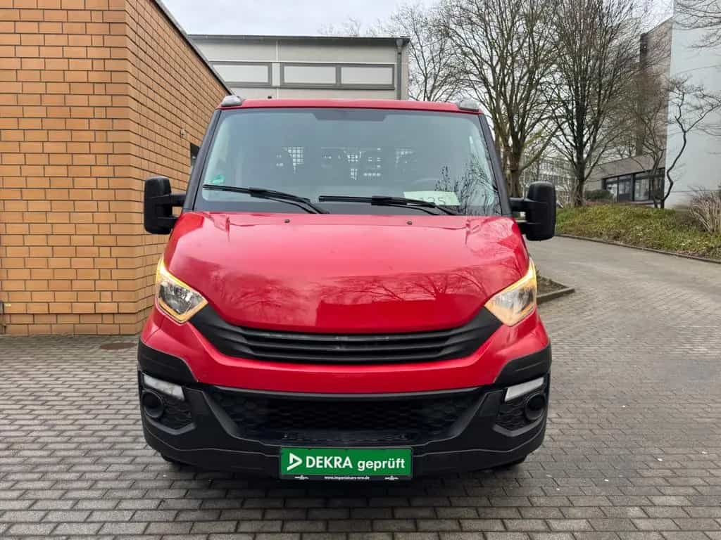 Iveco Daily Fahrgestell Doppelkabine 35 S Pritsche/99 12/2017-photo-1