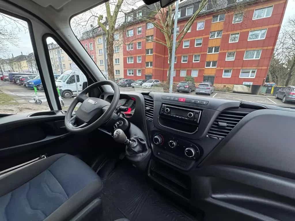 Iveco Daily Fahrgestell Doppelkabine 35 S Pritsche/99 12/2017-photo-11