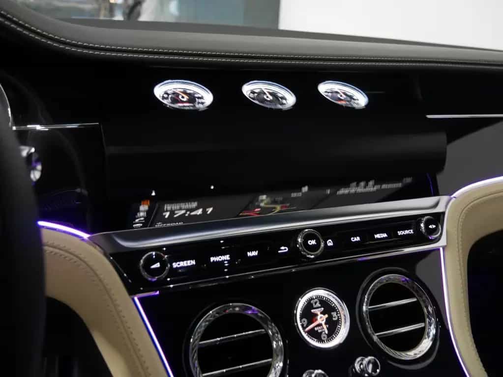 Bentley Continental GT *Mulliner*NAIM*First Edition*Stand 04/2019-photo-10
