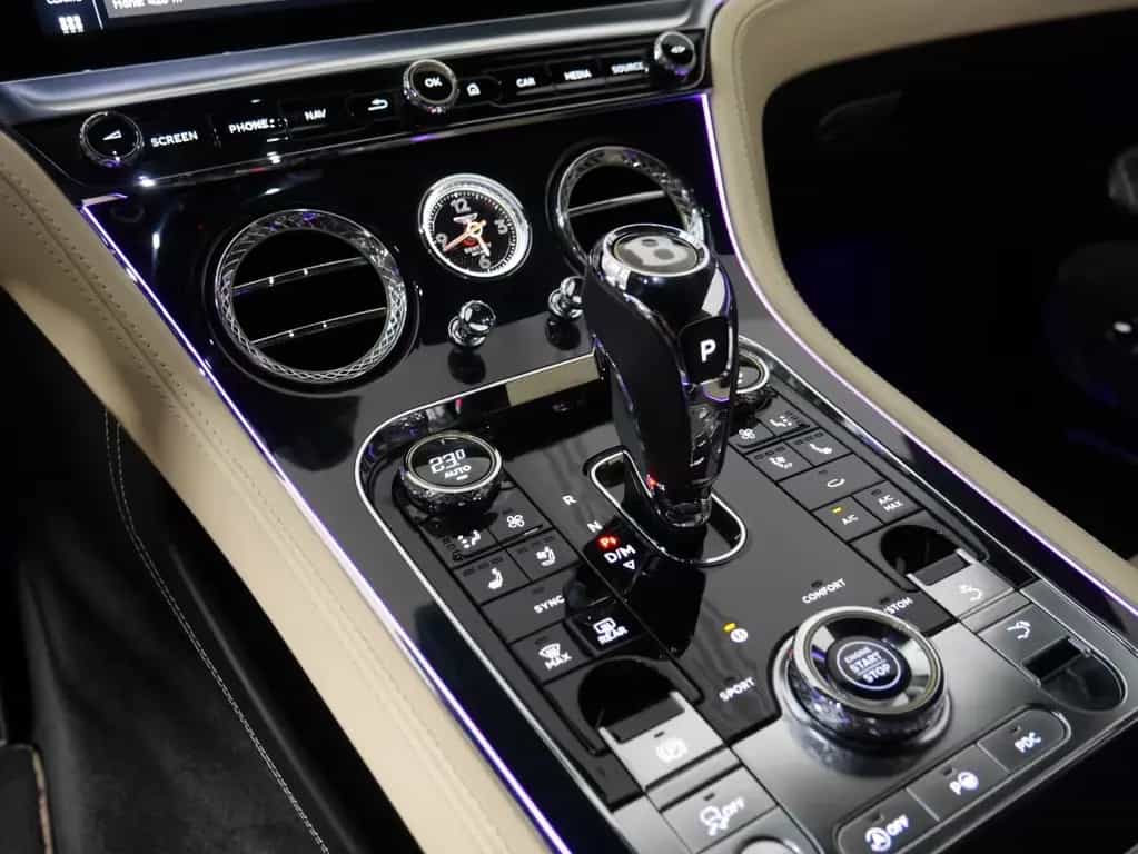 Bentley Continental GT *Mulliner*NAIM*First Edition*Stand 04/2019-photo-11