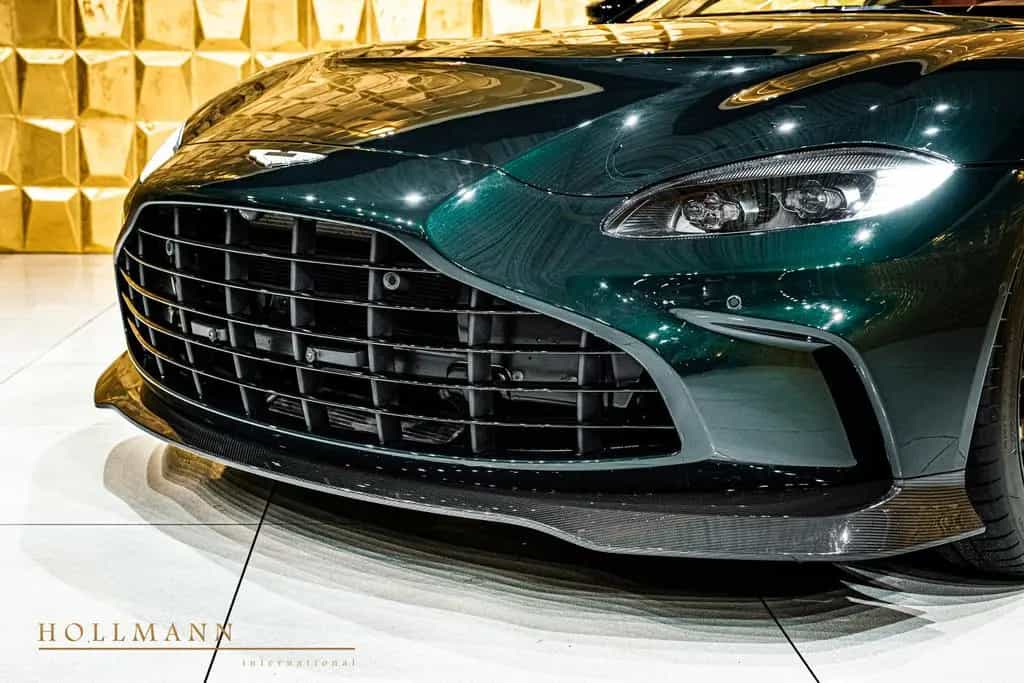 Aston Martin V12 Vantage CARBON + CERAMIC + 360 CAMERA 02/2023-photo-11