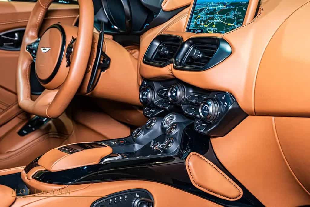 Aston Martin V12 Vantage CARBON + CERAMIC + 360 CAMERA 02/2023-photo-23