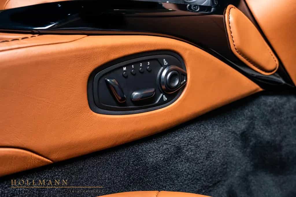 Aston Martin V12 Vantage CARBON + CERAMIC + 360 CAMERA 02/2023-photo-26