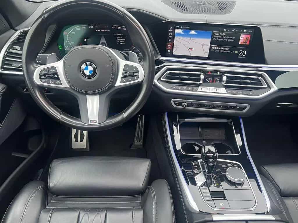BMW X5 M50 i Laser Pano DrivAssProf Standheiz AHK3,5t 05/2022-photo-12