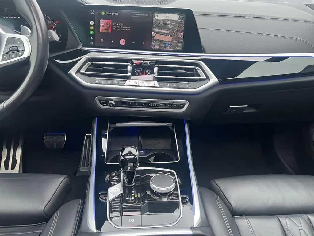 BMW X5 M50 i Laser Pano DrivAssProf Standheiz AHK3,5t 05/2022-photo-13