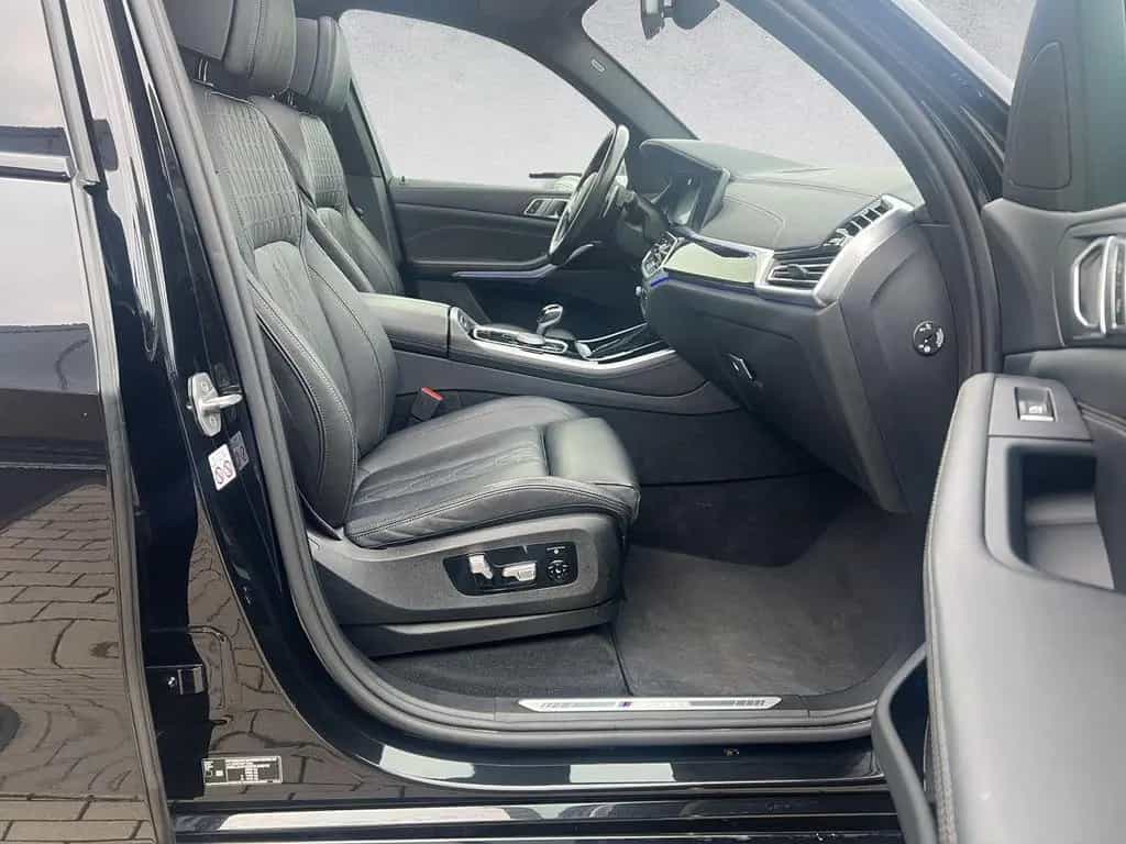BMW X5 M50 i Laser Pano DrivAssProf Standheiz AHK3,5t 05/2022-photo-18