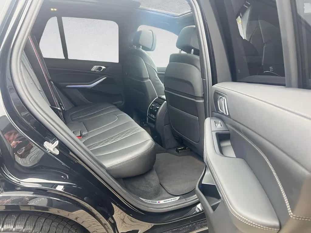 BMW X5 M50 i Laser Pano DrivAssProf Standheiz AHK3,5t 05/2022-photo-21