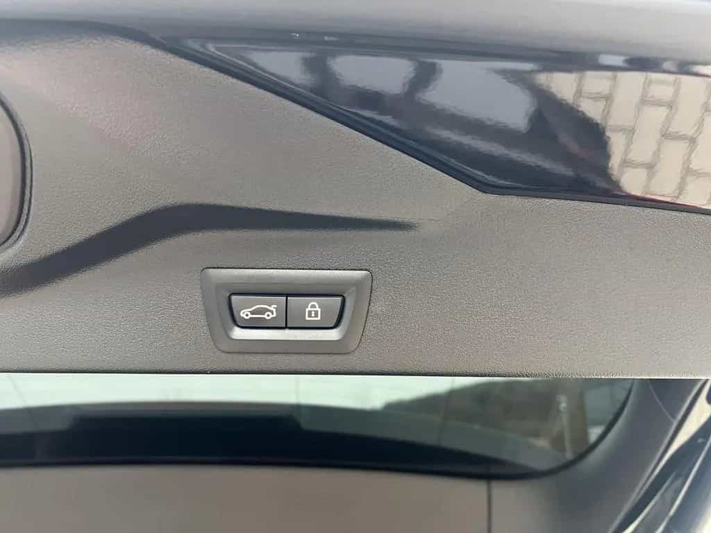 BMW X5 M50 i Laser Pano DrivAssProf Standheiz AHK3,5t 05/2022-photo-24