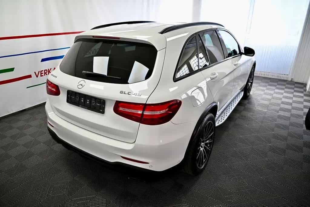 Mercedes-Benz GLC-Class 43 AMG 4Matic Night *DISTRONIC* 09/2018-photo-3
