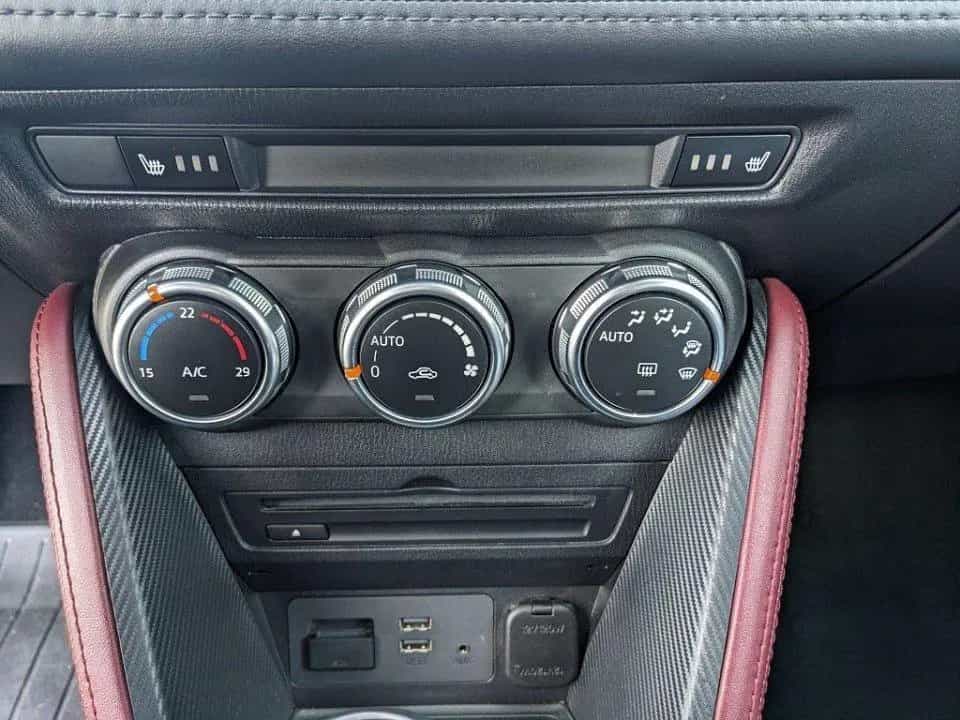 Mazda CX-3 2.0l Sports-Line Teilleder Kamera Navi 09/2017-photo-14