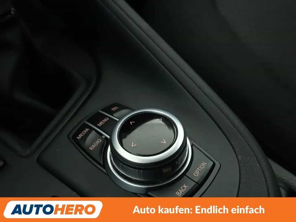 BMW X1 sDrive 18i Advantage *NAVI*TEMPO*PDC*KLIMA* 04/2016-photo-26