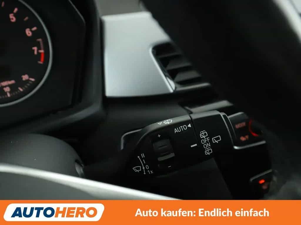 BMW X1 sDrive 18i Advantage *NAVI*TEMPO*PDC*KLIMA* 04/2016-photo-29
