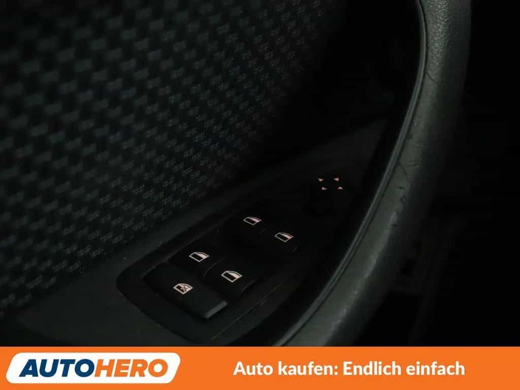 BMW X1 sDrive 18i Advantage *NAVI*TEMPO*PDC*KLIMA* 04/2016-photo-35