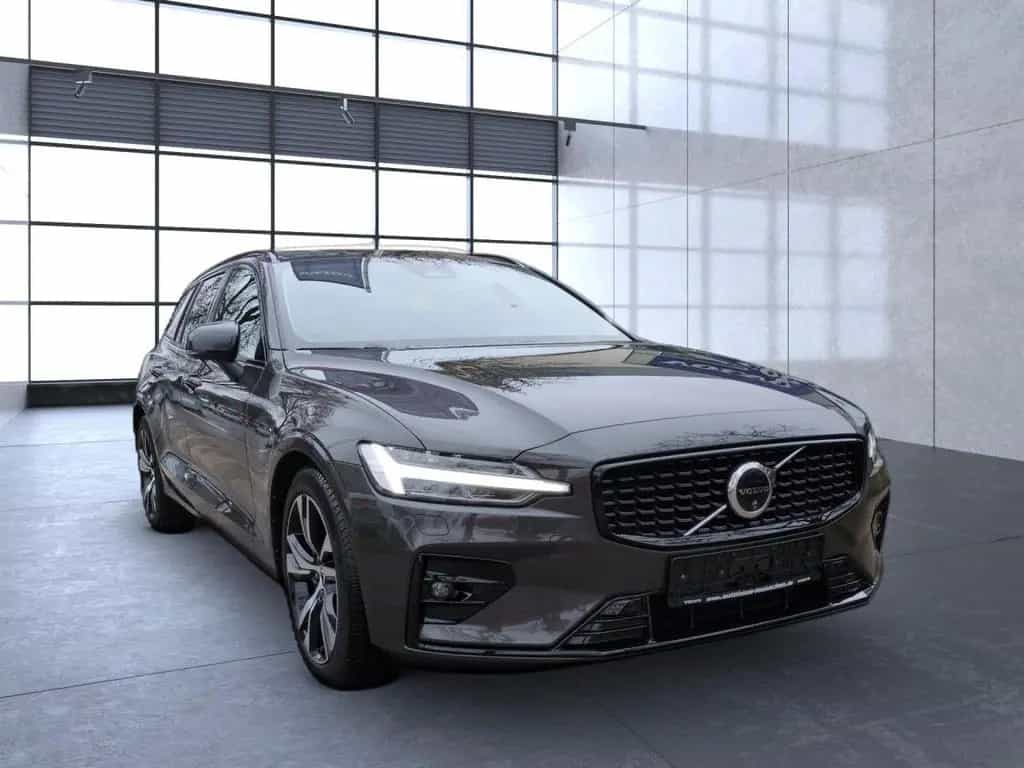 Volvo V60 Plus Dark 02/2024-photo-7