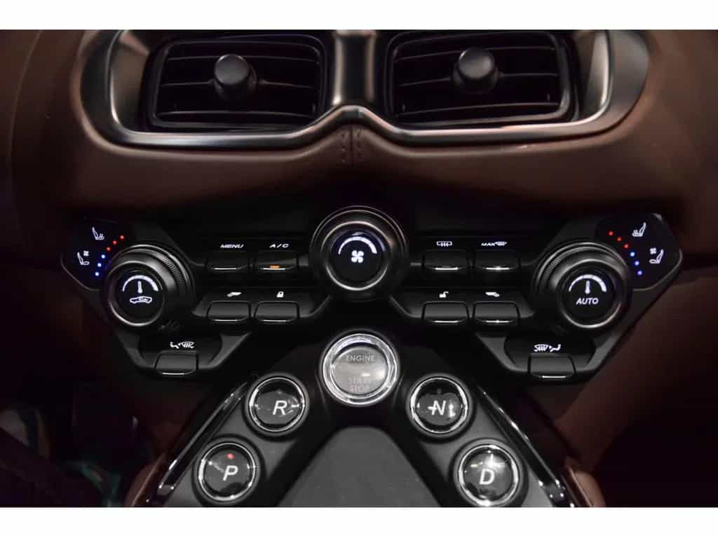 Aston Martin V8 Vantage ROADSTER - Ultramarine Black 07/2022-photo-14