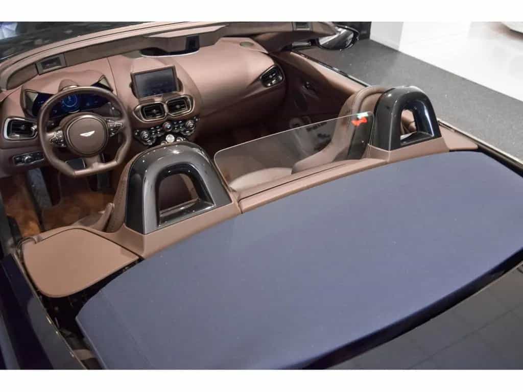 Aston Martin V8 Vantage ROADSTER - Ultramarine Black 07/2022-photo-25