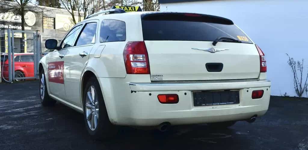 Chrysler 300C *TAXI-PAKET*LEDER*NAVI*AUTOMATIK*ALUFELGEN* 10/2010-photo-2