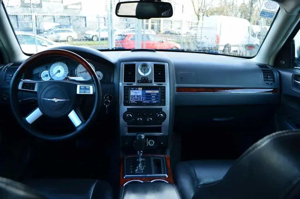 Chrysler 300C *TAXI-PAKET*LEDER*NAVI*AUTOMATIK*ALUFELGEN* 10/2010-photo-8