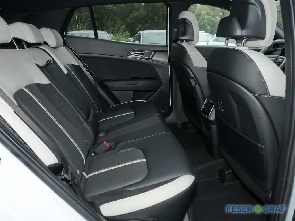 Kia Sportage 1.6T AWD DCT GT Line DRIVE SOUND PANO 12/2025-photo-4