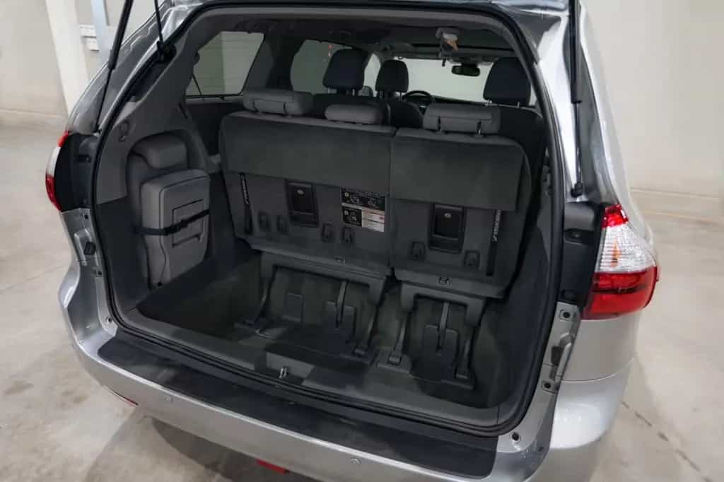 Toyota Sienna 3.5 V6 LIMITED 8 Sitze Leder RKam SpurH 08/2019-photo-19