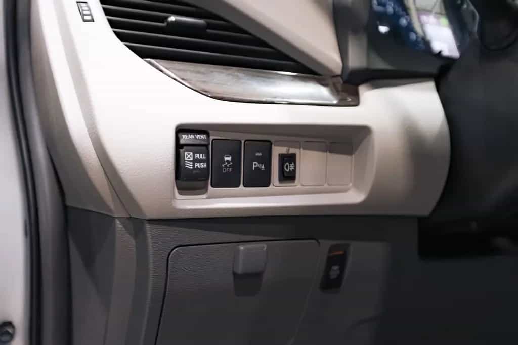 Toyota Sienna 3.5 V6 LIMITED 8 Sitze Leder RKam SpurH 08/2019-photo-22