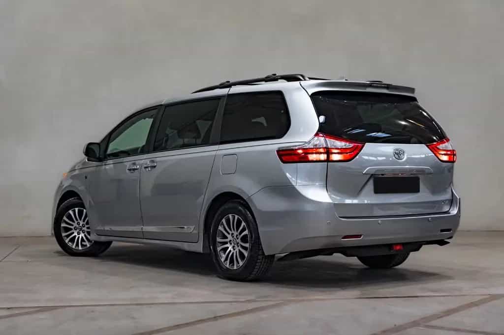 Toyota Sienna 3.5 V6 LIMITED 8 Sitze Leder RKam SpurH 08/2019-photo-6