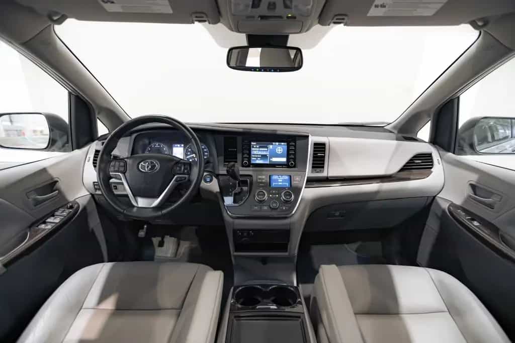 Toyota Sienna 3.5 V6 LIMITED 8 Sitze Leder RKam SpurH 08/2019-photo-9