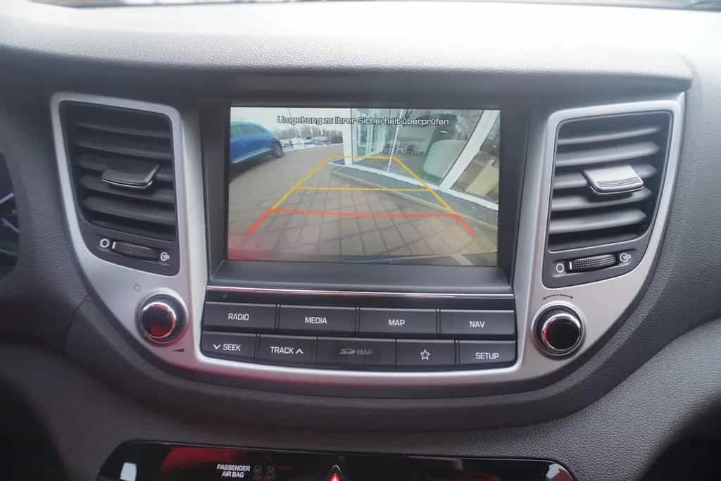 Hyundai TUCSON 1.6 blue Classic Navi Sitzheizung Kamera 06/2018-photo-14