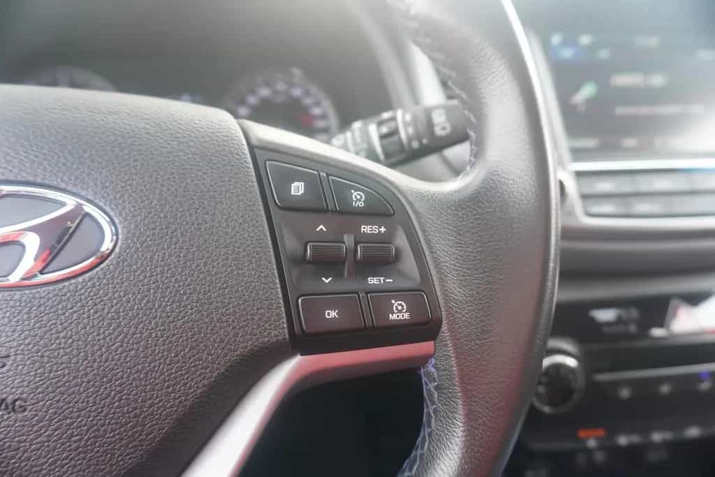 Hyundai TUCSON 1.6 blue Classic Navi Sitzheizung Kamera 06/2018-photo-19